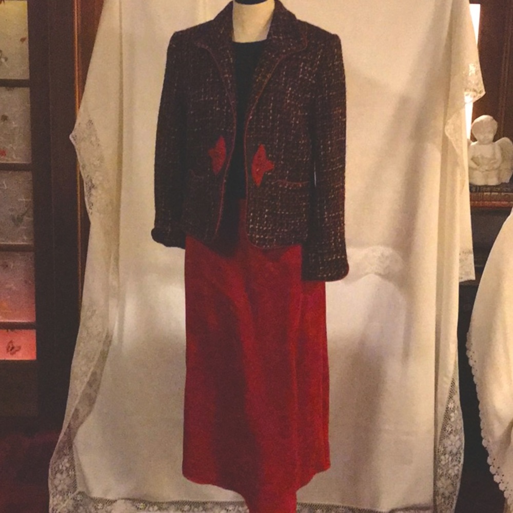 Vintage Nancy Boleyn City Girl heavy winter suit, black and red, size 8